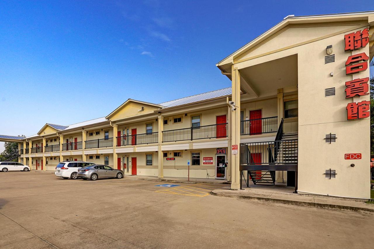 Villa Corporate 2 Bedroom Suite Furnished Condo Houston Bagian luar foto